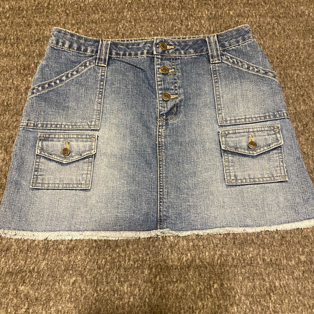 Aeropostale Light Blue Denim Micro Mini with Fringe Hem Skirt Women’s Size 3/4.